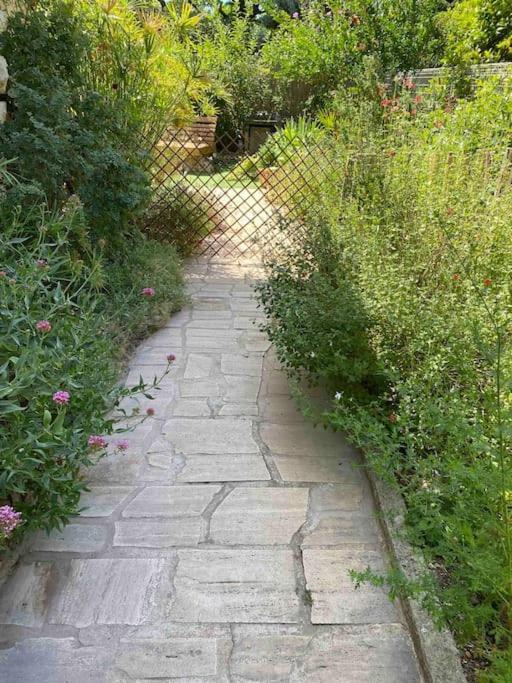 Une Pause Au Paradis Sorgues Ngoại thất bức ảnh